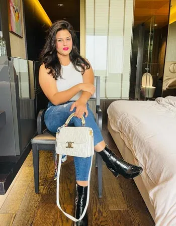 Gorgeous Gwalior Call Girl